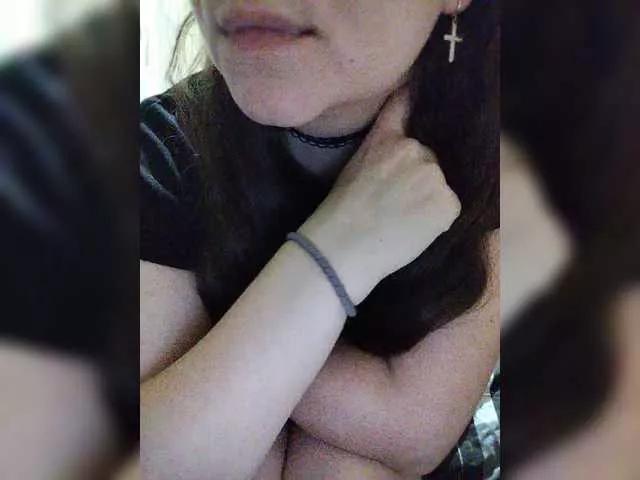 Vikki-vik from BongaCams