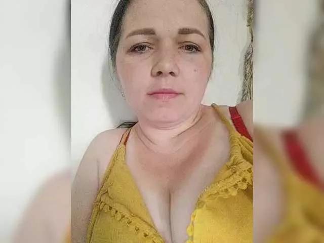Vitalina272127 webcams show profile image 