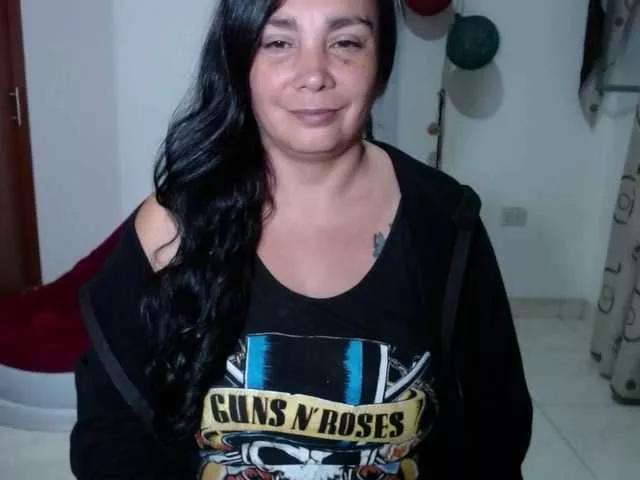 vivian-milf-paint from BongaCams