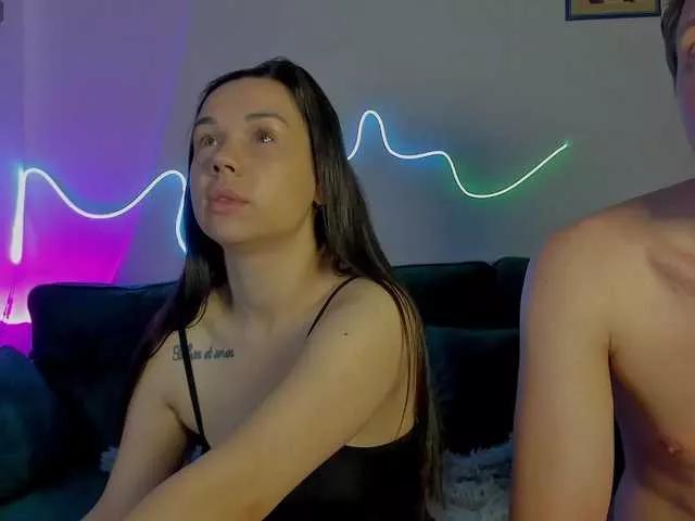 Photos of wearepollyntom from BongaCams is Freechat