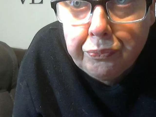 WetTightKitty68 from BongaCams