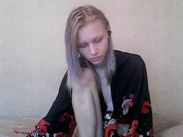 White-snow from BongaCams is Freechat