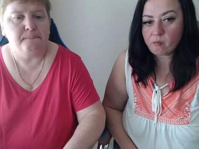 Discover our girls online shows and discover the company of countless livestreamers, with stunning shapes, sex toys and more.