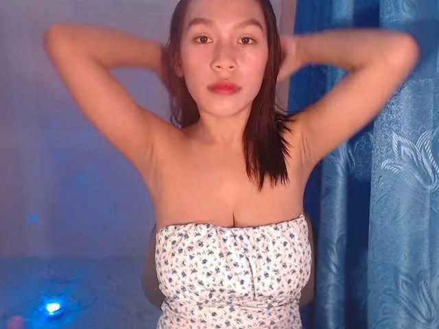 xxCherrybabexx from BongaCams