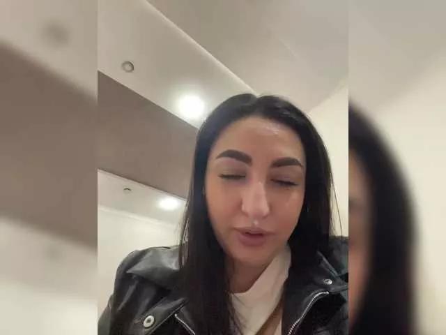 xxkiiraxxx from BongaCams