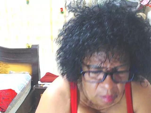 Yayishotsexyw from BongaCams