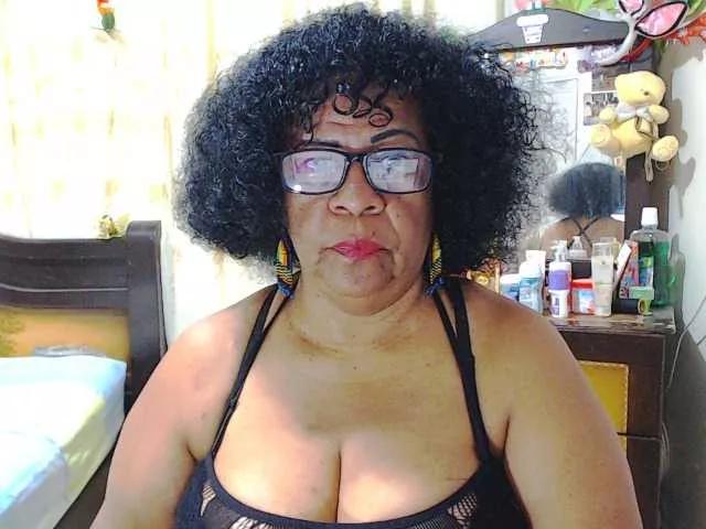 Yayishotsexyw from BongaCams