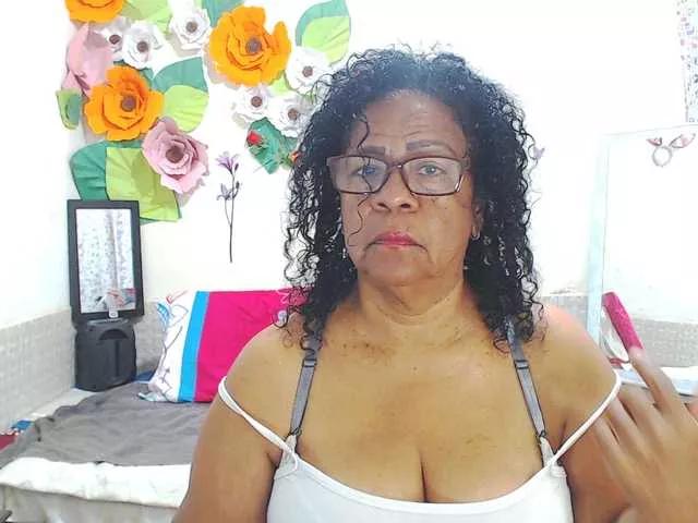 Yayishotsexyw from BongaCams