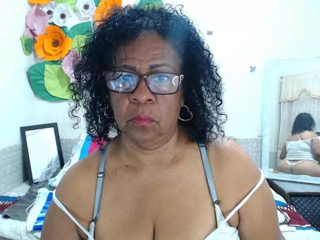 Yayishotsexyw from BongaCams