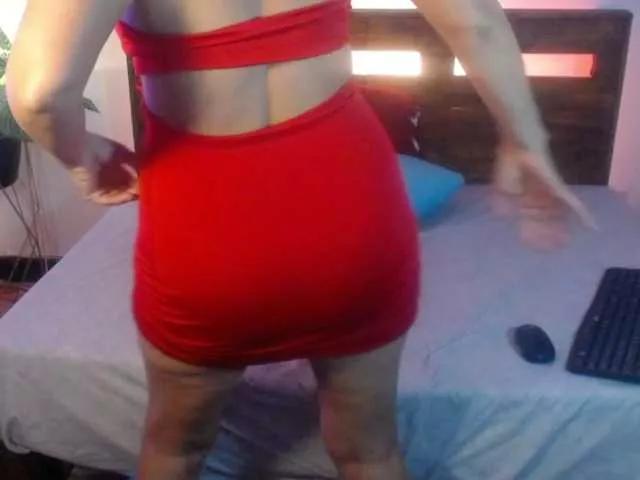 Yeseniaa25 from BongaCams