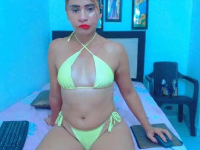yinnath from BongaCams