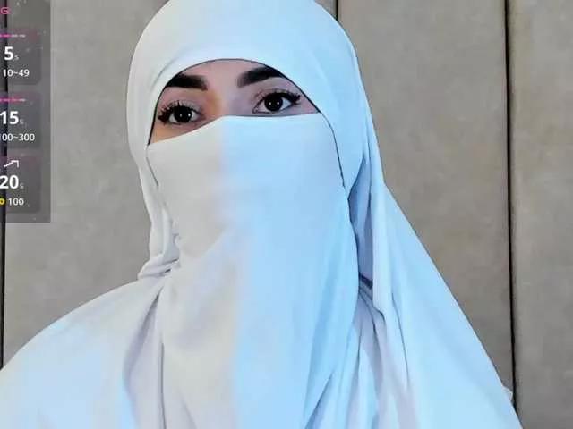 Zahiira webcams show profile image 