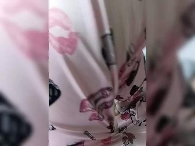 ZaraSss from BongaCams