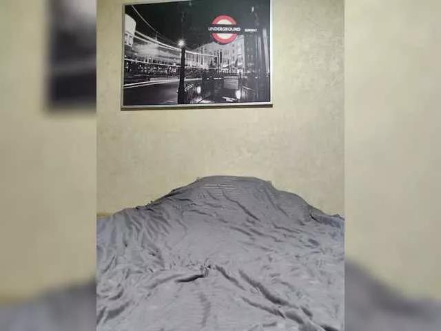 Zhuzha123 from BongaCams