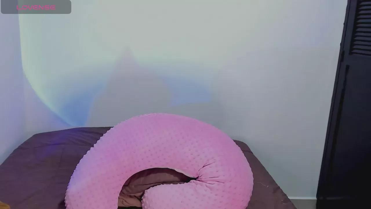 Abby_Saenz1 from Cam4