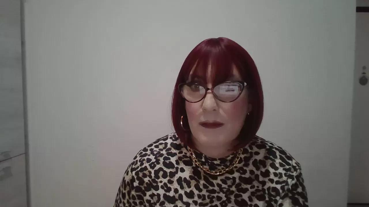 AnnaTravhot from Cam4