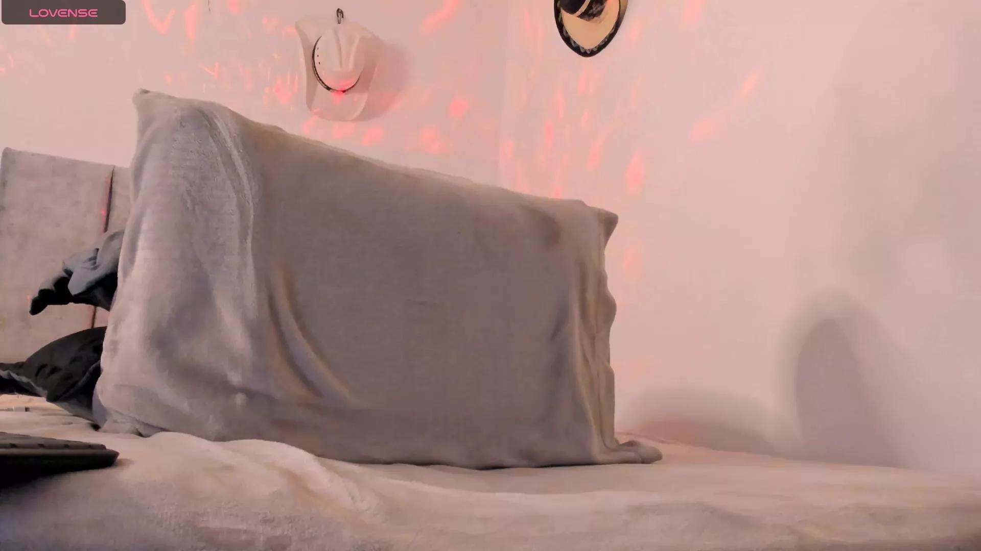 aydan_hw from Cam4