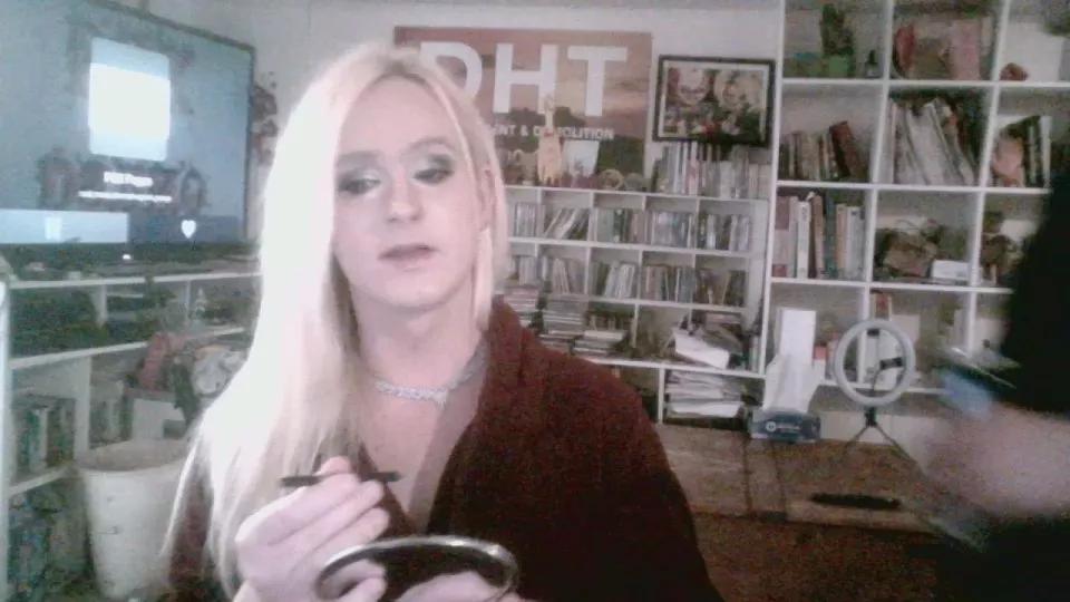 Barbieandteddy from Cam4