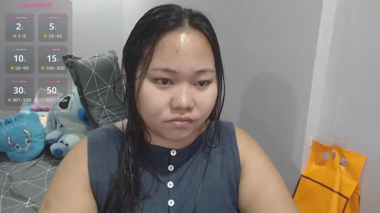 BubbleButtPinay from Cam4