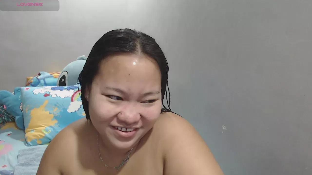 BubbleButtPinay from Cam4