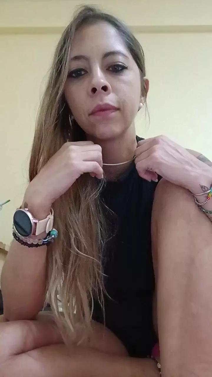 Celes90 from Cam4