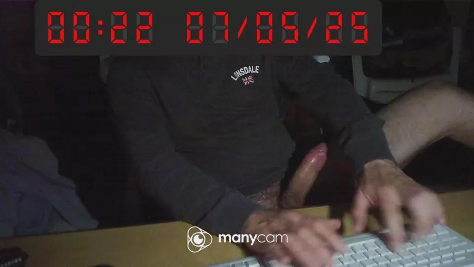 Dark_knigh75 webcams show profile image 