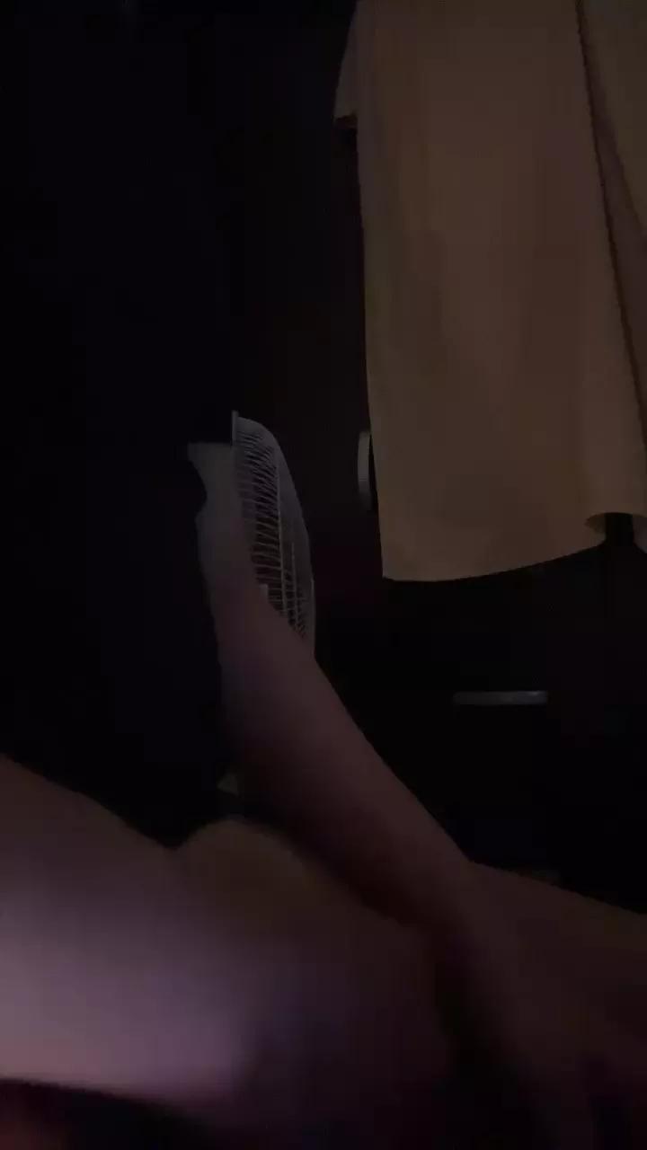 H233gg from Cam4