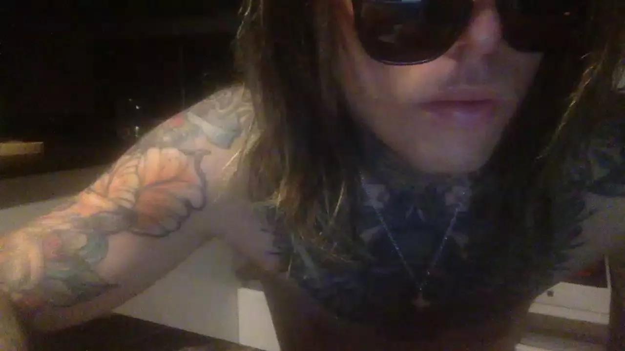 InkBoyFun webcams show profile image 