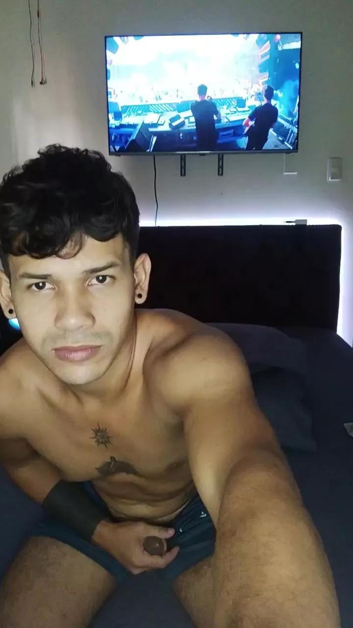 Jjosemanue1 from Cam4