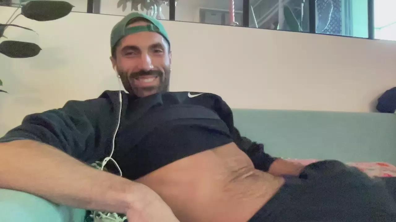 KiinkyBtm from Cam4