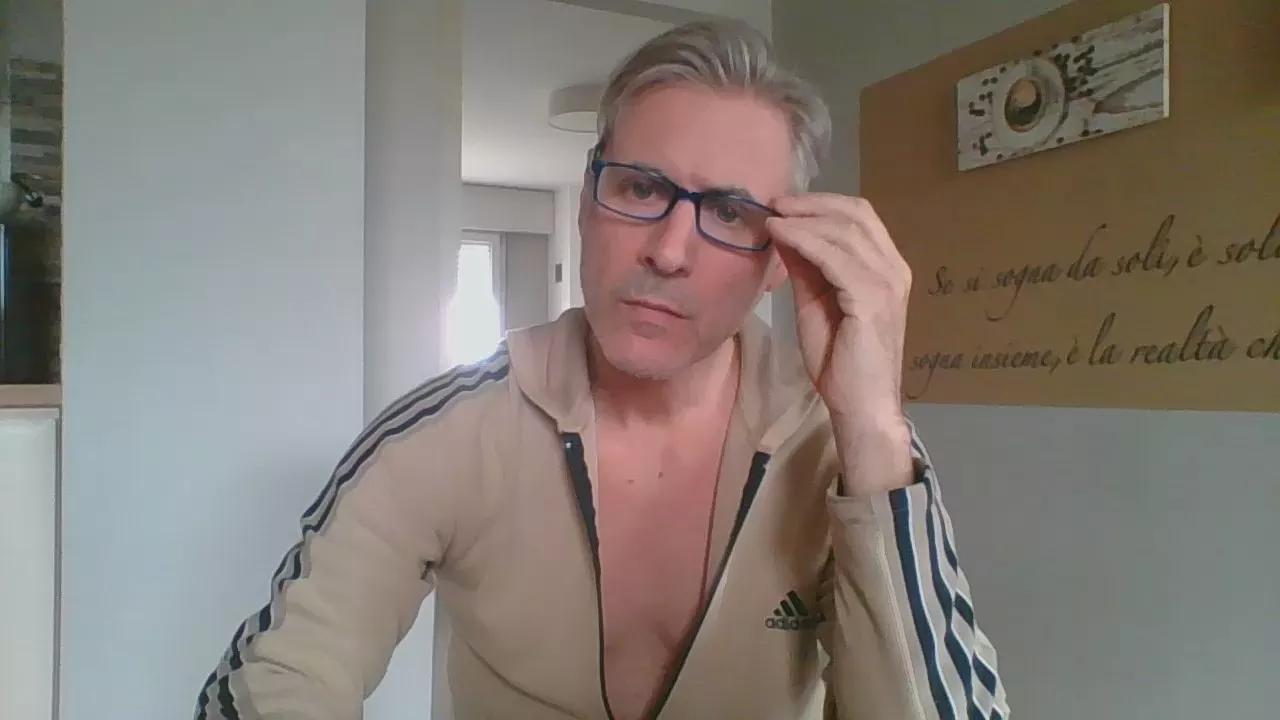 Lalas71 from Cam4