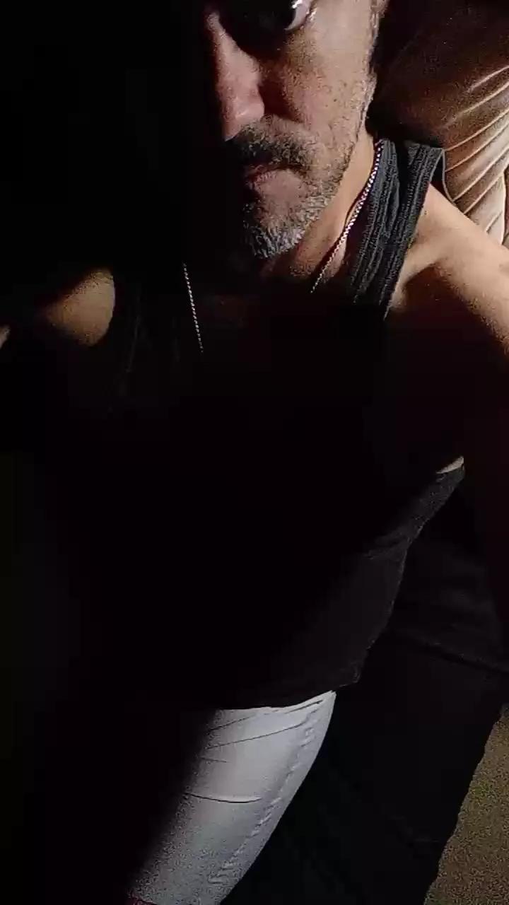 Leonsexually webcams show profile image 