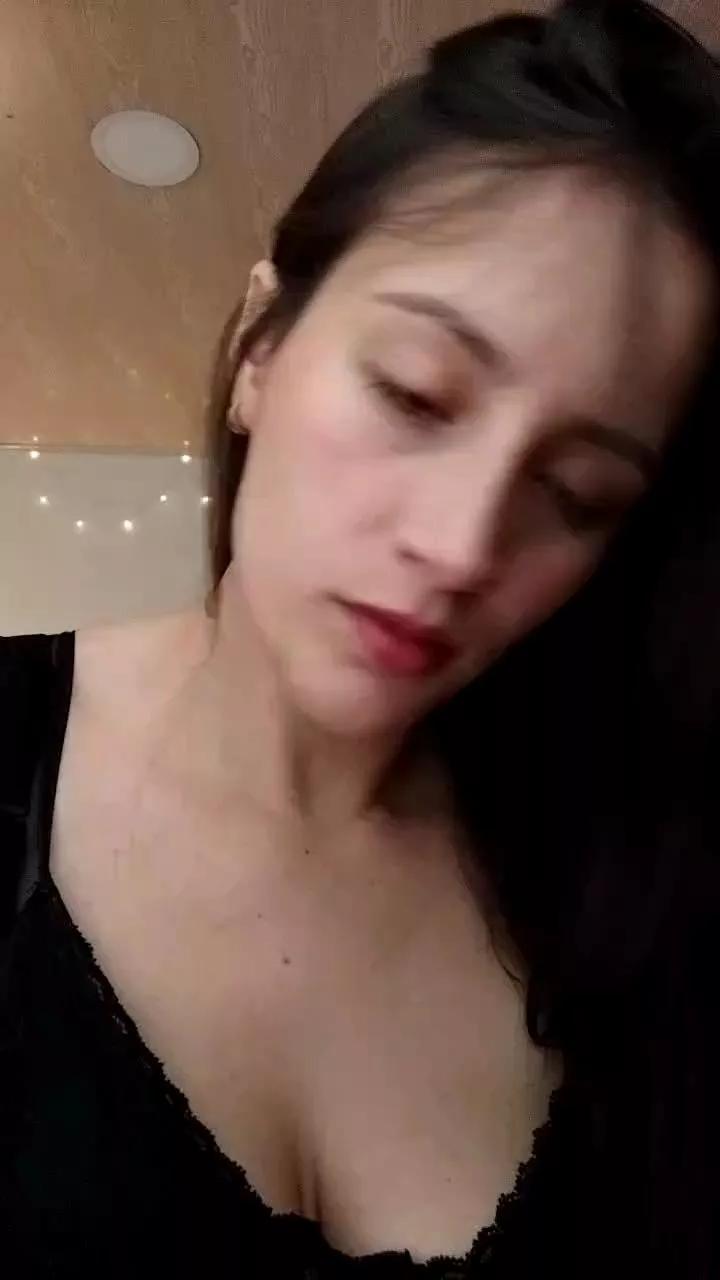 Lilymo from Cam4