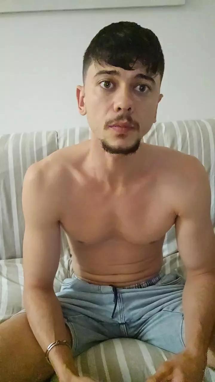 MarcosLabel0 webcams show profile image 