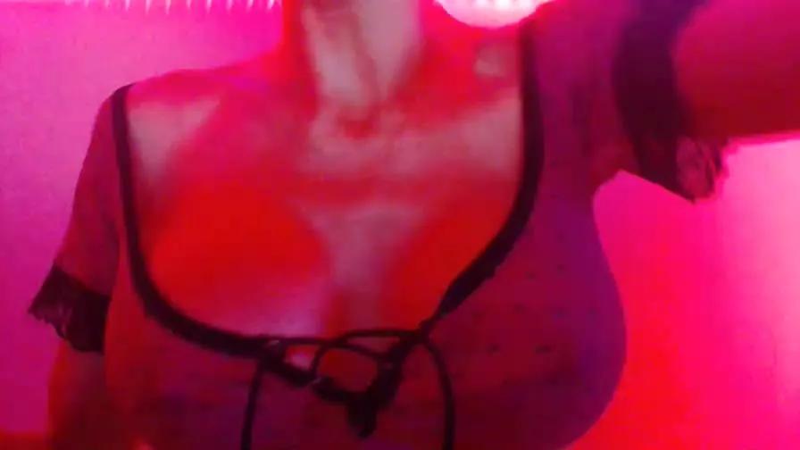 nataclaus from Cam4