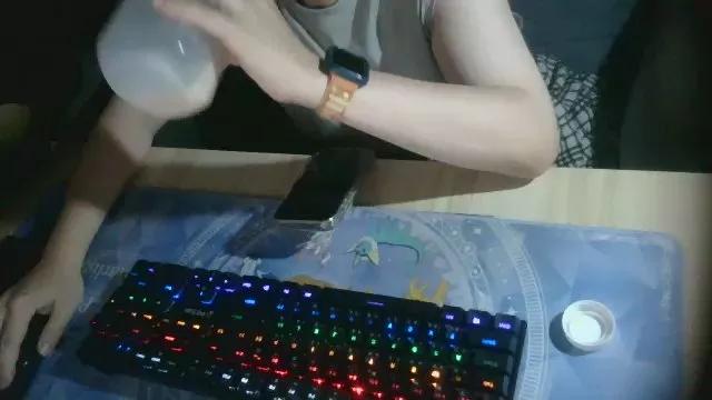 Swisslin2 from Cam4