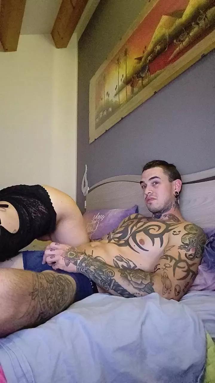 Photos of the_eagercouple from Cam4 is Freechat