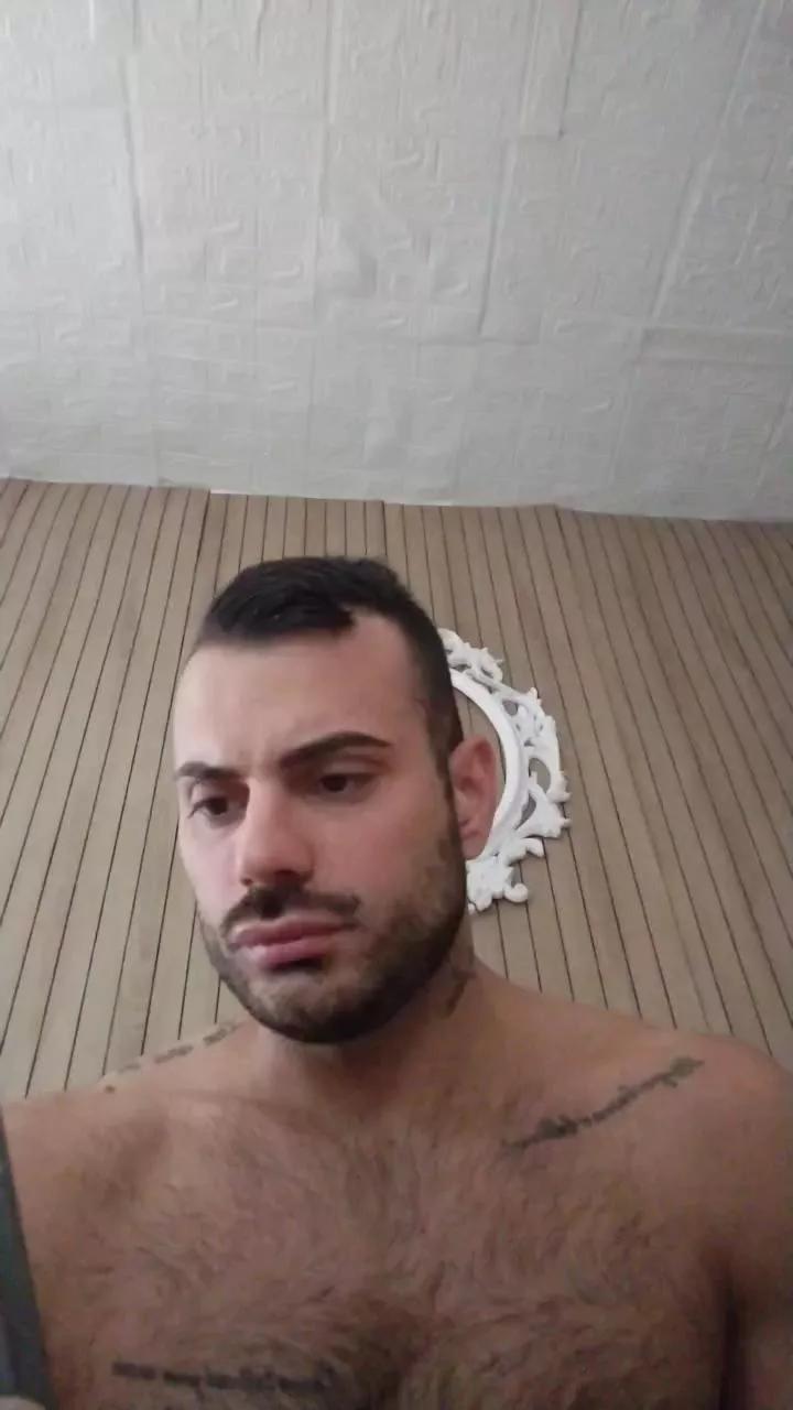 Viki84 from Cam4