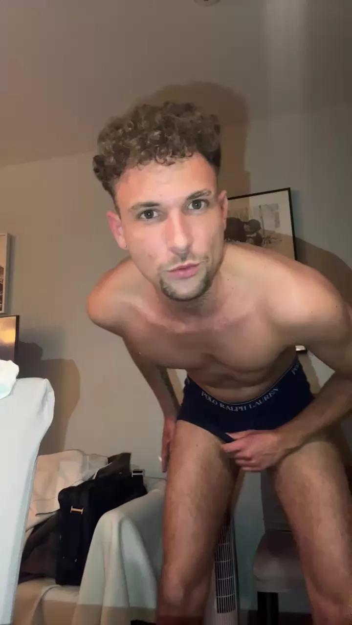 Youngplayboymm webcams show profile image 