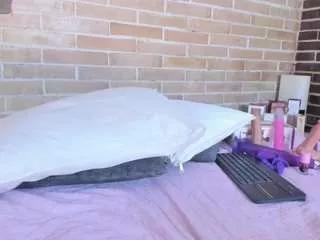 abbey-walker from CamSoda is Freechat