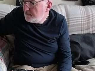 adambear from CamSoda is Freechat
