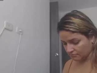 adhara from CamSoda