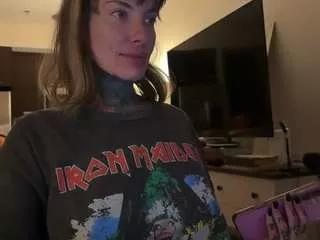 airgead from CamSoda is Freechat