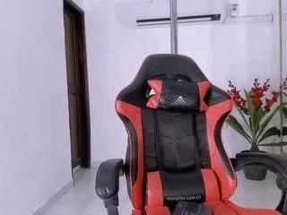akira-hime from CamSoda is Freechat