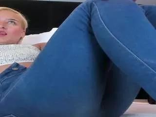 alexacold from CamSoda is Freechat