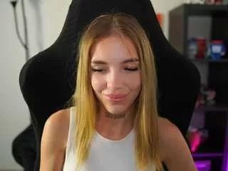 alexxisky from CamSoda is Freechat