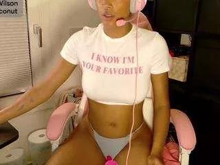 Discover our girls online shows and discover the company of countless livestreamers, with stunning shapes, sex toys and more.