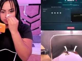 Discover our girls online shows and discover the company of countless livestreamers, with stunning shapes, sex toys and more.