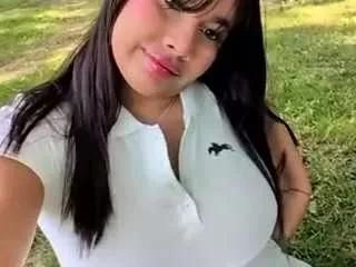 alicia-lanz from CamSoda is Freechat