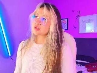aliiceyong from CamSoda